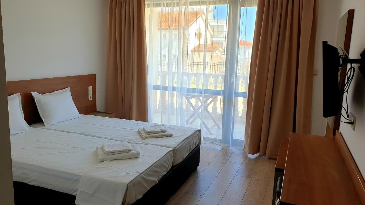 Family Hotel Serenity Palace Αγαθούπολη Εξωτερικό φωτογραφία